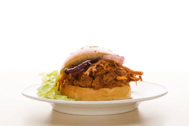 Tabakta domuz burger..