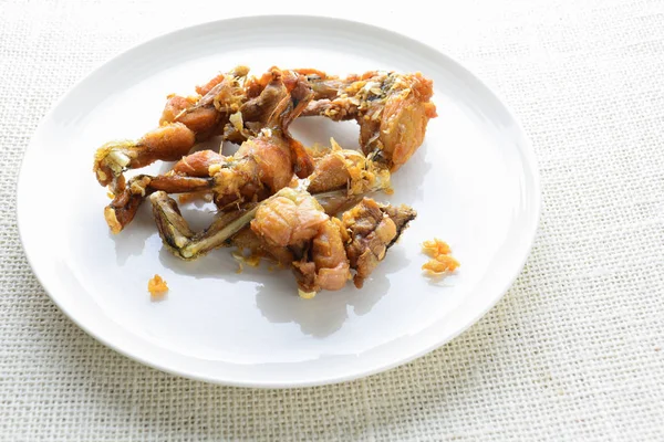 Crispy frogs legs with garlic and tarragon. Quick and easy frog
