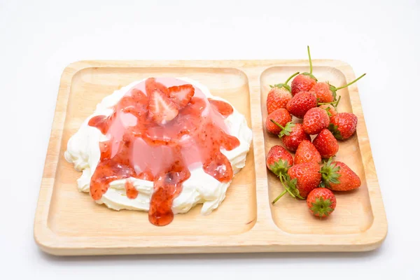 Italian dessert Pana Cotta with strawberries — Stock Photo, Image