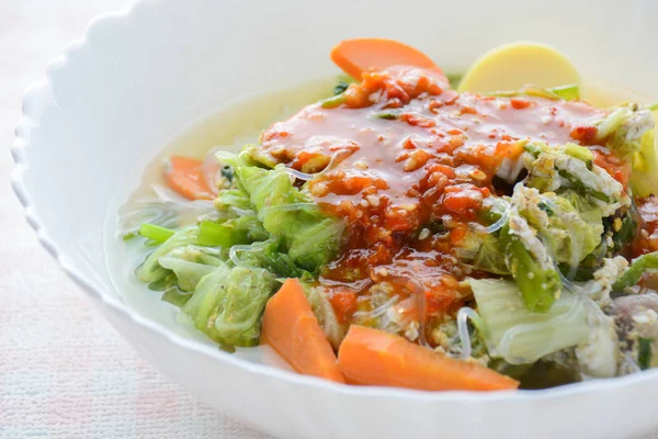 Sukiyaki ile afiyet olsun, Japonlar için sağlıklı bir yemektir.