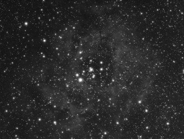 Hidrojen alfasında Galaksi, Açık Küme, Küresel Küme, yıldızlar ve evrendeki uzay tozu ile birlikte Roestte Nebula Ngc2244
