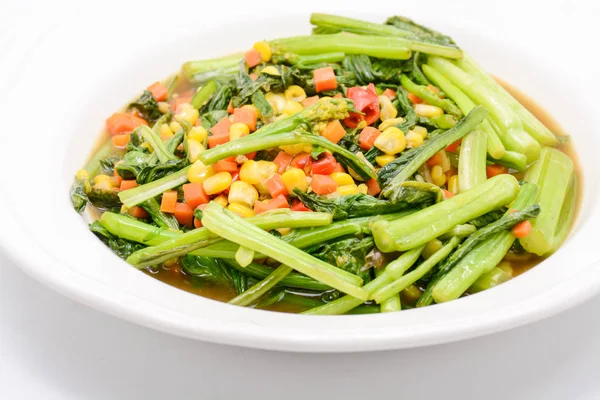 Kızarmış Çin lahanası, istiridye sosu ve domuz eti.