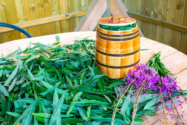 Blooming sally leaves and flowers - raw materials for making traditional Russian Koporsky tea also known as Ivan Tea — Stock Photo, Image