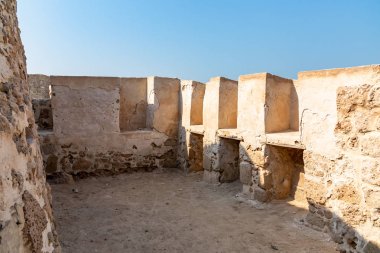 Manama, Bahreyn'deki Bahreyn'in harabesi. Qalat al-Bahreyn Site Müzesi, Unesco mirası, kale duvarı