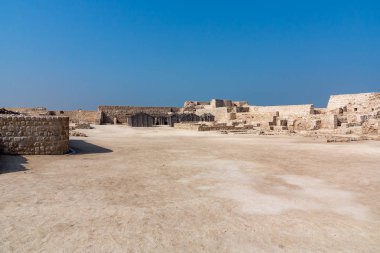 Manama, Bahreyn'deki Bahreyn'in harabesi. Qalat al-Bahreyn Site Müzesi, Unesco mirası, panoramik manzara