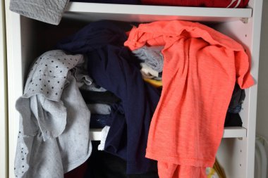 Bir gardırop fotoğrafı