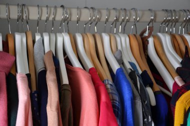 Bir gardırop fotoğrafı