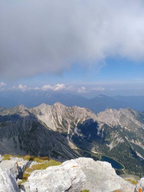 Güney Almanya 'da bir dağı tükürüyor
