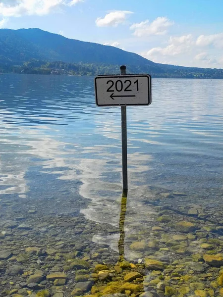 2021 Tanda Danau — Stok Foto