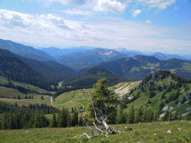 Jaegerkamp dağında güzel bir yürüyüş.