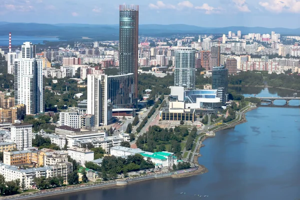 Jekaterinburg Ryssland Juni 2017 Utsikt Över Jekaterinburg Stadslandskap Från Vysotsky — Stockfoto