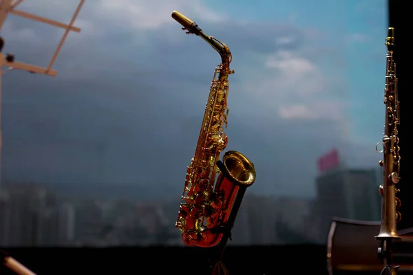 Saxophone Sur Scène Instrument Laiton Concert Jazz Saxophone — Photo