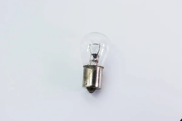 Небольшая лампочка, изолированная на белом фоне . — стоковое фото