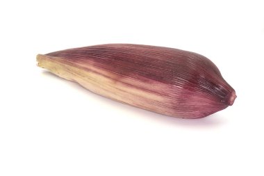 siyah mısır, beyaz bckground üzerinde kabuğu ile siyah mısır