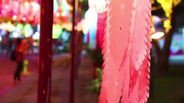 Lamphun Tayland 'da Fener Festivali veya Yee Peng Festivali veya Çin Yeni Yılı.