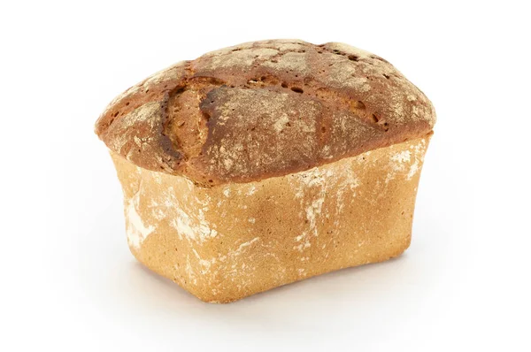 Παραδοσιακό αγροτικό ψωμί σικάλεως, ολόκληρο σε λευκό φόντο, φωτογραφία στούντιο — Φωτογραφία Αρχείου