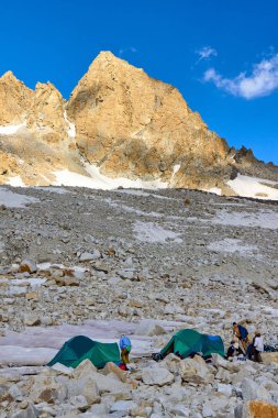 Fann dağlarda Fann dağlar, kamp çadır Pamir Alay, Tacikistan