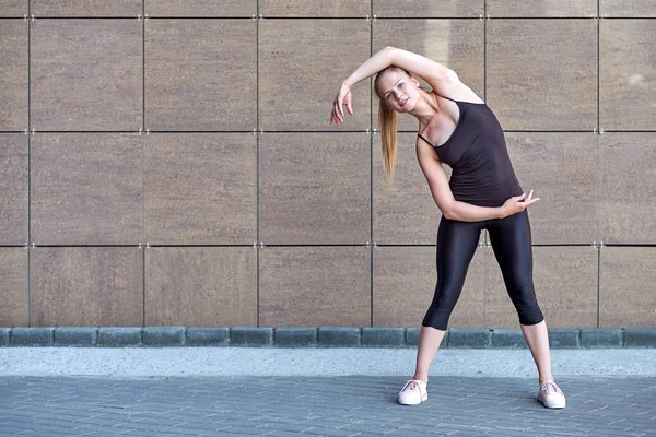 Femme Qui Étire Fitness Gymnaste Danseur Faisant Des Exercices Sur — Photo