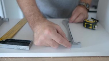 Marangoz mobilya montajı, lamine detaylar