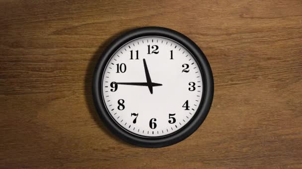 Reloj Timelapse Una Pared Madera Reloj Empieza Correr Las Termina — Vídeos de Stock