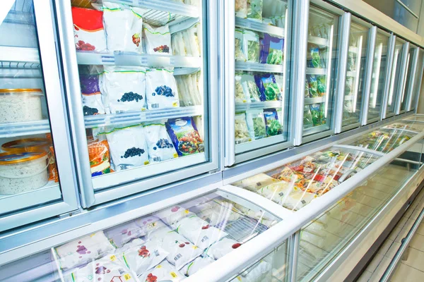 Commercial refrigeration equipment. Countertop refrigerator.