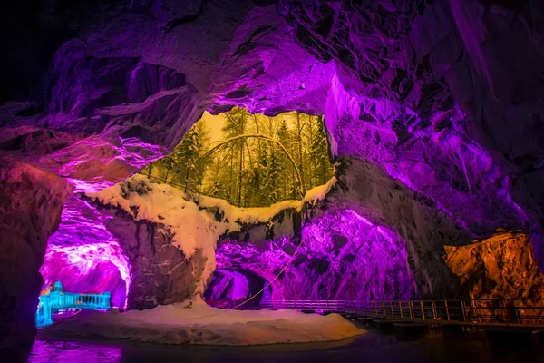 Karelia. Marble Canyon in Ruskeala. Russia. — Stock Image Karelia. Marble Canyon in Ruskeala. Russia. Stock Picture