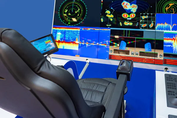 Training cabin captain. Ship control simulator. Simulation of the dangers of navigation. Training for naval officers. Flotilla. School of sailors. Simulator of a ship. Ship management training.