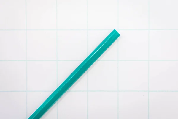 Simple Crayon Sur Une Feuille Papier Blanche — Photo