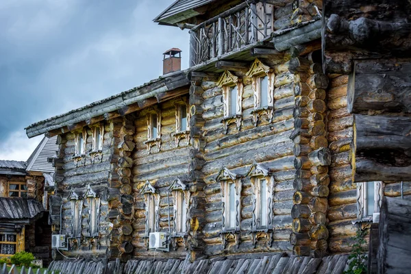 Altes mittelalterliches Haus — Stockfoto