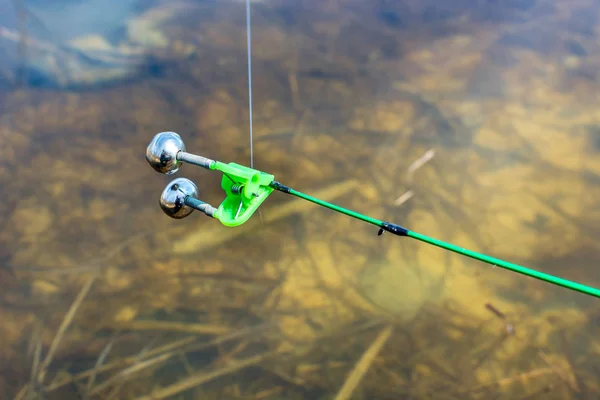 Una Campana Sulla Punta Una Canna Pesca — Foto Stock