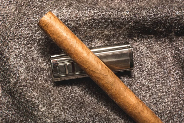 Nice Cuban Cigar Lighter Lying Shawls — Stock Photo, Image