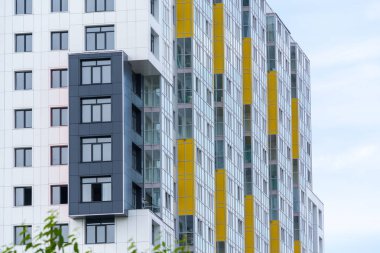 Yüksek çok katlı bina.