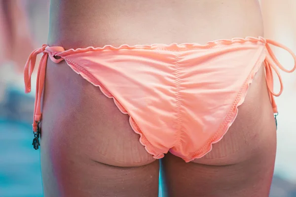 Krásná Ženská Prdel Kalhotkama Pláži — Stock fotografie