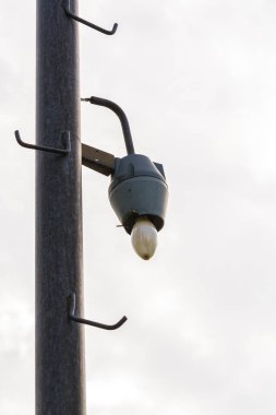 Sokak lambası direği açık