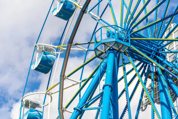Gyermek Körhinta Ferris Kerék Kabinokkal Parkban — Stock Fotó