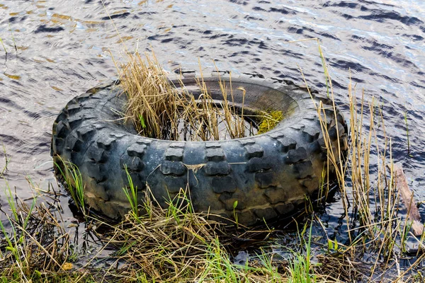 Oude Rubberen Band Van Een Grote Machine — Stockfoto