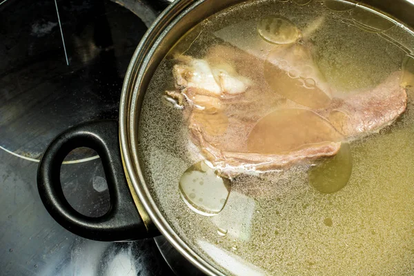 Kalbfleisch Topf Für Suppe Gekocht — Stockfoto