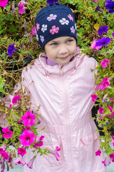 Autumn portrait of a girl — Stock Photo, Image