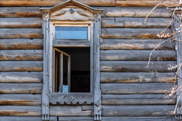 Houten Venster Bij Het Oude Huis — Stockfoto