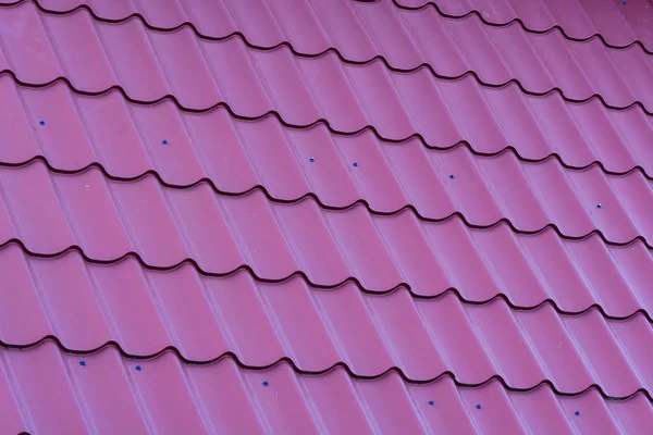 屋顶金属瓦 — 图库照片