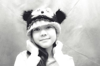 şapkalı genç kız