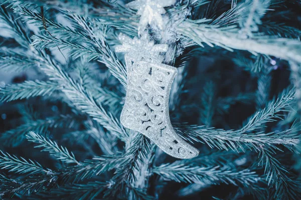 Karácsonyfa dekoráció játék lógó ág fa dekoráció. — Stock Fotó