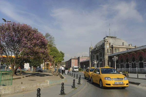 Istanbul Turecko Května 2011 Taxi Jízdy Ulicích Města Historických Sirkeci — Stock fotografie