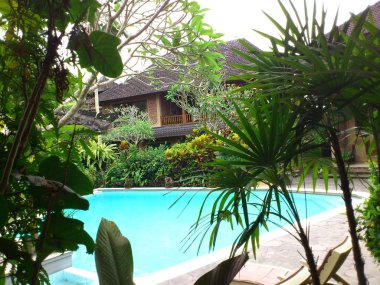 Tatil havuzu, tropik bahçe. Ubud, Bali, Endonezya 20 Eylül 2012