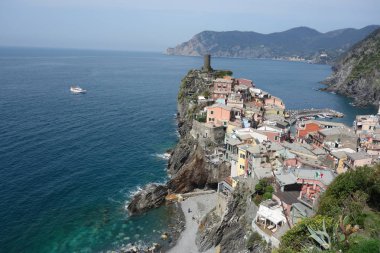 Cinque Terre, Ligury, Italy içinde Manarola Köyü 