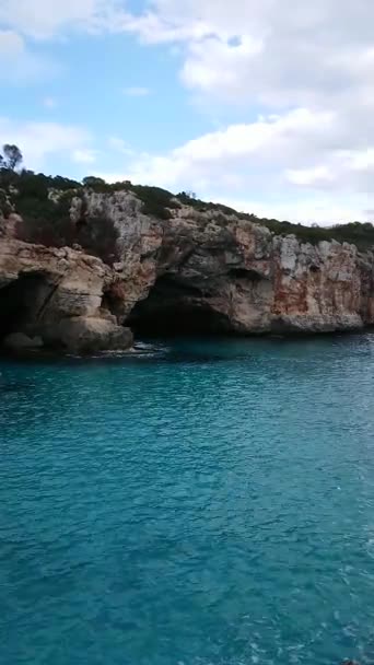 素晴らしい海の海の風景 自然と旅行 — ストック動画