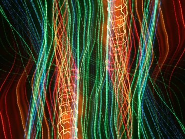 Simetri ve yansıma. Işık efektleri. Neon parıltısı. Soyut bulanık arka plan. Renkli desen.