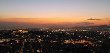 Gün batımında Atina