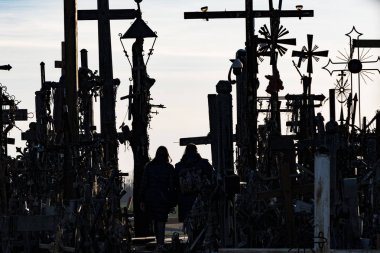 Siauliai, Litvanya Haçlar Tepesi, Katolikler için bir hac sitesi ve 100.000 haçlar bir koleksiyon.