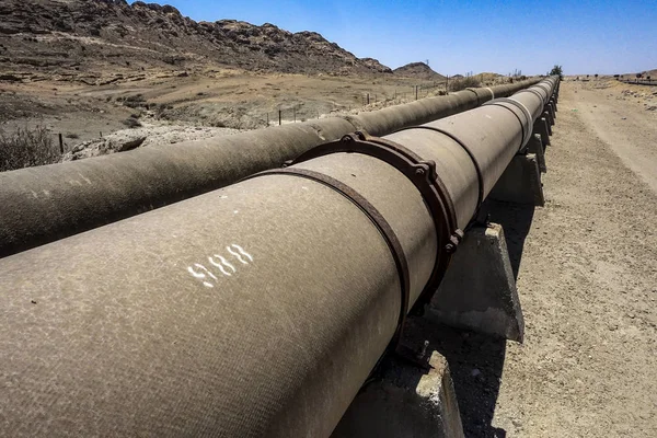 Rossing Namibia Tubo Nel Deserto Che Trasporta Acqua — Foto Stock